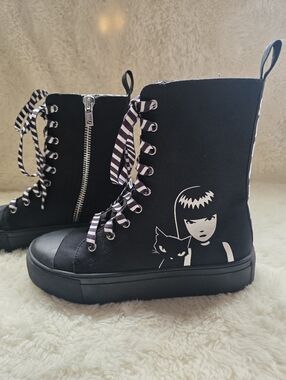 NWOT Dolls Kill x Emily the Strange "Existential Freeze" Sneakers Size 6m